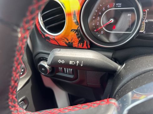 Used 2021 Jeep Wrangler Unlimited Rubicon w/ Dual Top Group AWD/4WD image 9