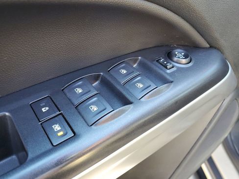 Used 2021 Chevrolet Colorado ZR2 w/ ZR2 Dusk Special Edition image 21