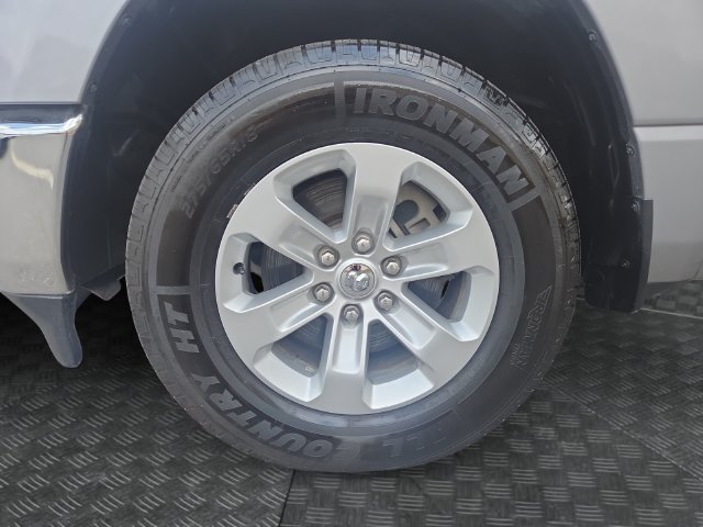 Used 2023 RAM 1500 Laramie AWD/4WD image 33