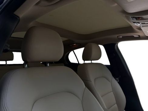 Used 2018 Mercedes-Benz GLA 250 image 17