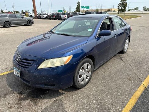 Used 2009 Toyota Camry FWD image 3