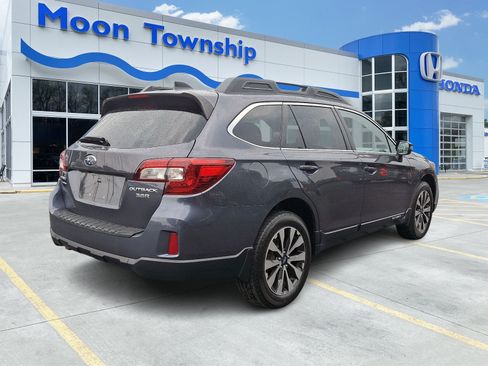 Used 2016 Subaru Outback 3.6R Limited AWD/4WD image 6