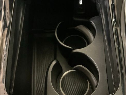 Used 2024 Mercedes-Benz GLC 300 4MATIC image 22