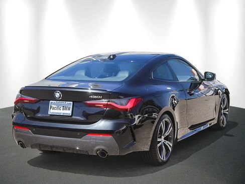 Used 2024 BMW 430i Coupe w/ M Sport Package RWD image 6