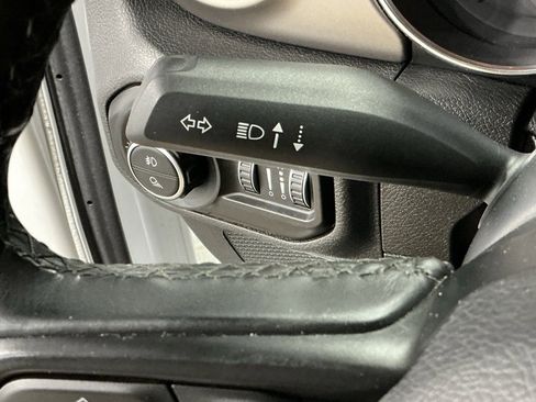 Used 2020 Jeep Gladiator Sport w/ Quick Order Package 24S image 22