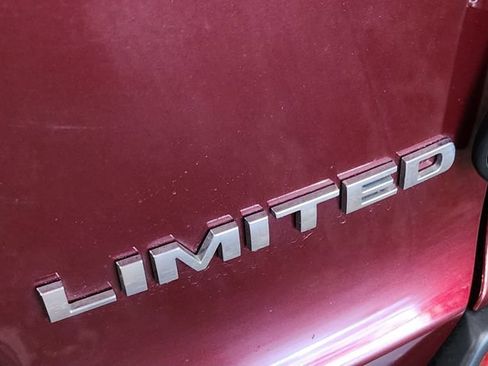 Used 2020 Jeep Cherokee Limited AWD/4WD image 40