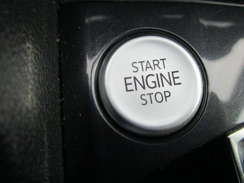 Used 2024 Volkswagen Tiguan S image 30