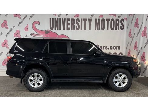 Used 2018 Toyota 4Runner SR5 image 10