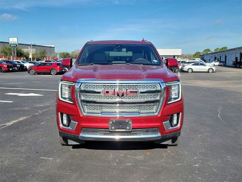 Used 2022 GMC Yukon SLT w/ SLT Premium Package image 20