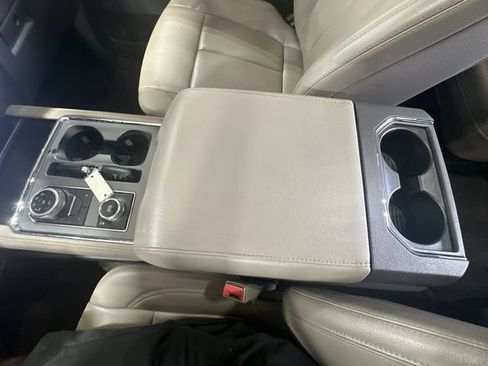 Used 2021 Ford Expedition XLT AWD/4WD image 28