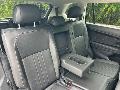 Used 2023 Volkswagen Tiguan SE FWD image 50