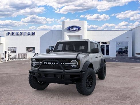 New 2026 Ford Bronco Badlands w/ Sasquatch Package AWD/4WD image 2