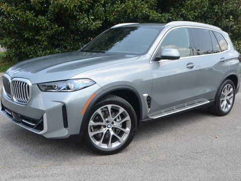 Used 2026 BMW X5 xDrive40i AWD/4WD image 6