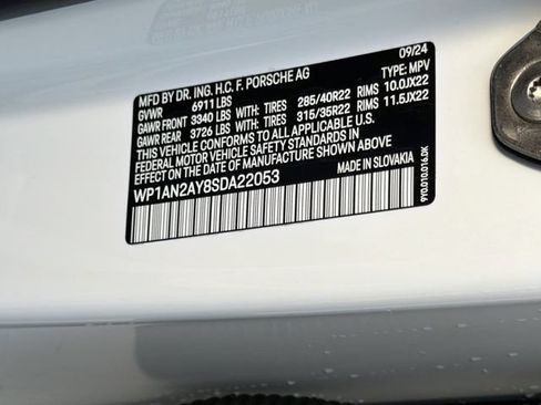 Used 2025 Porsche Cayenne S AWD/4WD image 44