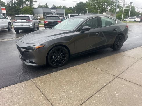 Used 2025 MAZDA MAZDA3 2.5 Turbo Sedan w/Premium Plus AWD/4WD image 6