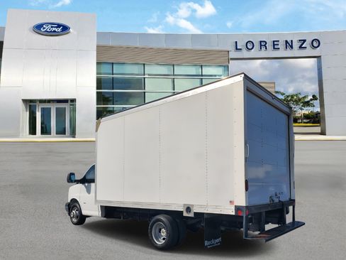 Used 2019 Chevrolet Express 3500 w/ Power Convenience Package image 7