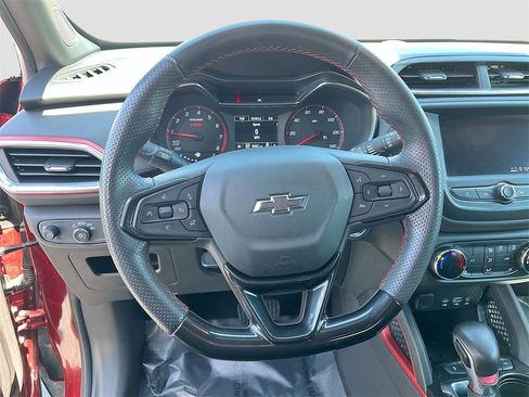 Used 2023 Chevrolet TrailBlazer RS image 11