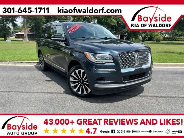 Used 2022 Lincoln Navigator Reserve AWD/4WD image 1