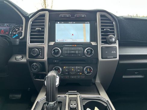 Used 2016 Ford F150 Lariat w/ Equipment Group 502A Luxury image 28