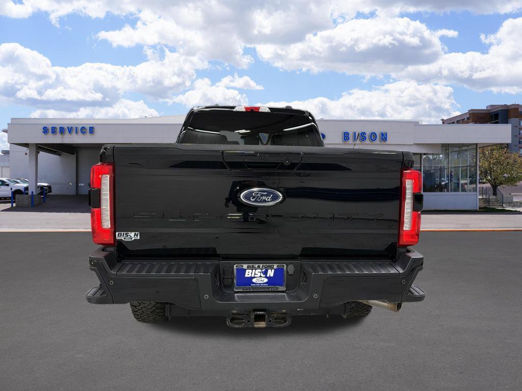 Used 2023 Ford F250 XLT w/ XLT Premium Package AWD/4WD image 4