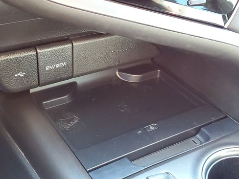 Used 2022 Toyota Camry XSE image 24