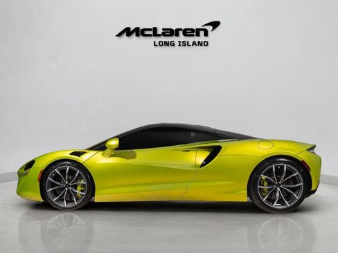 Used 2023 McLaren Artura RWD image 8