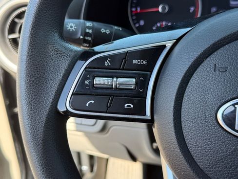 Used 2021 Kia Forte LXS FWD image 19