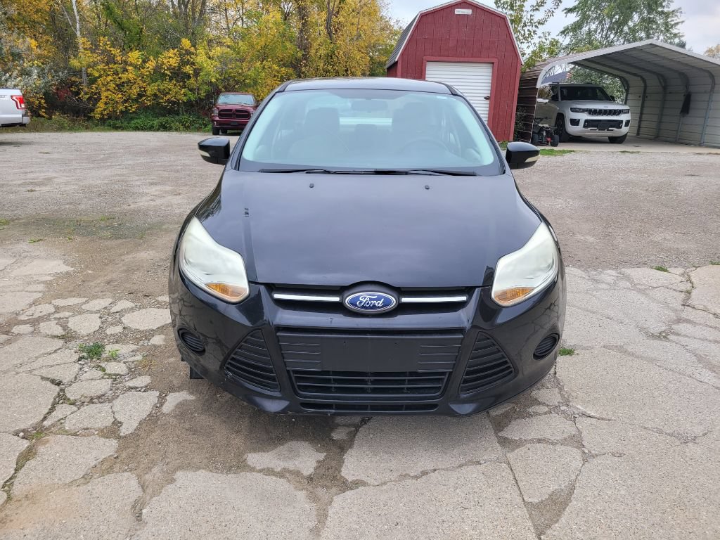 Used 2014 Ford Focus SE FWD image 2