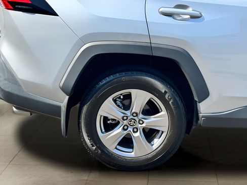 Used 2022 Toyota RAV4 XLE w/ Convenience Package AWD/4WD image 42
