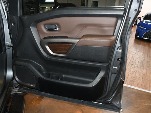 Used 2023 Nissan Titan Platinum Reserve w/ Moonroof Package AWD/4WD image 42