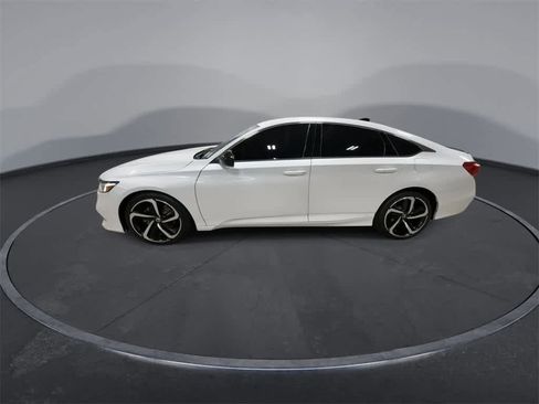 Used 2022 Honda Accord Sport image 5