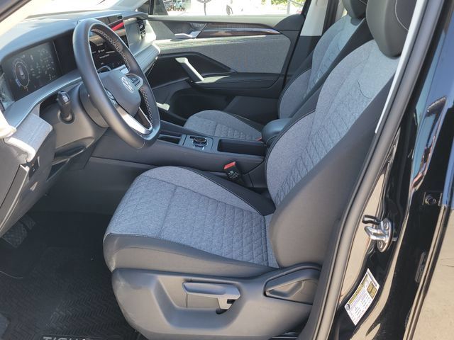 Used 2025 Volkswagen Tiguan S AWD/4WD image 6