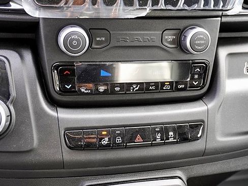 New 2024 RAM ProMaster 3500 w/ Delivery Van Package image 35