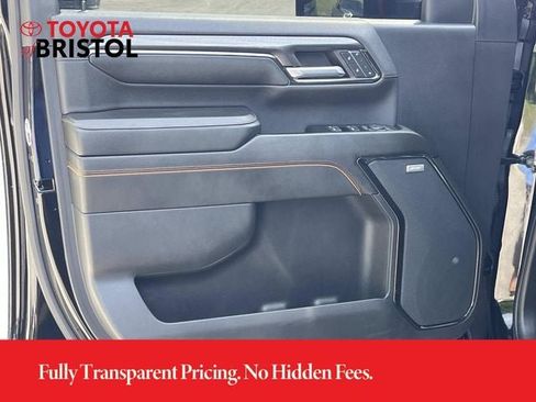 Used 2024 GMC Sierra 2500 AT4 w/ AT4 Premium Plus Package AWD/4WD image 24