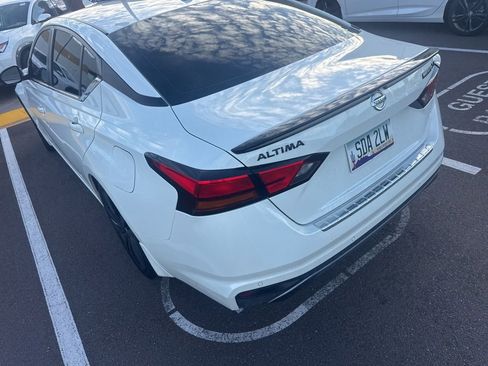 Used 2022 Nissan Altima 2.5 SR w/ Midnight Edition Package image 4