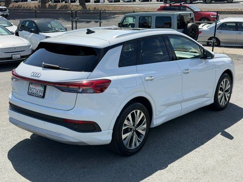 Used 2023 Audi Q4 e-tron Premium Plus w/ Premium Plus RWD image 5