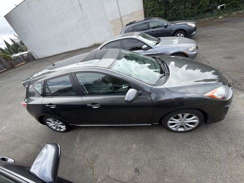 Used 2011 MAZDA MAZDA3 s Grand Touring FWD image 3