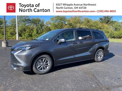 New 2025 Toyota Sienna LE