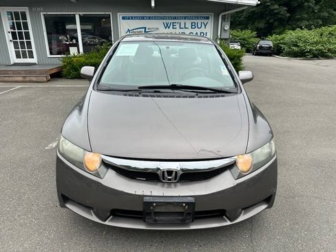 Used 2010 Honda Civic LX image 2