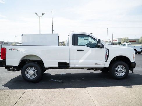 New 2025 Ford F250 XL AWD/4WD image 4