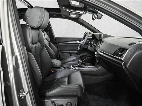 Used 2023 Audi Q5 2.0T Premium Plus w/ Premium Plus Package AWD/4WD image 22