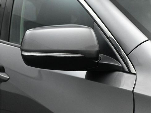 Used 2022 Acura RDX SH-AWD image 16