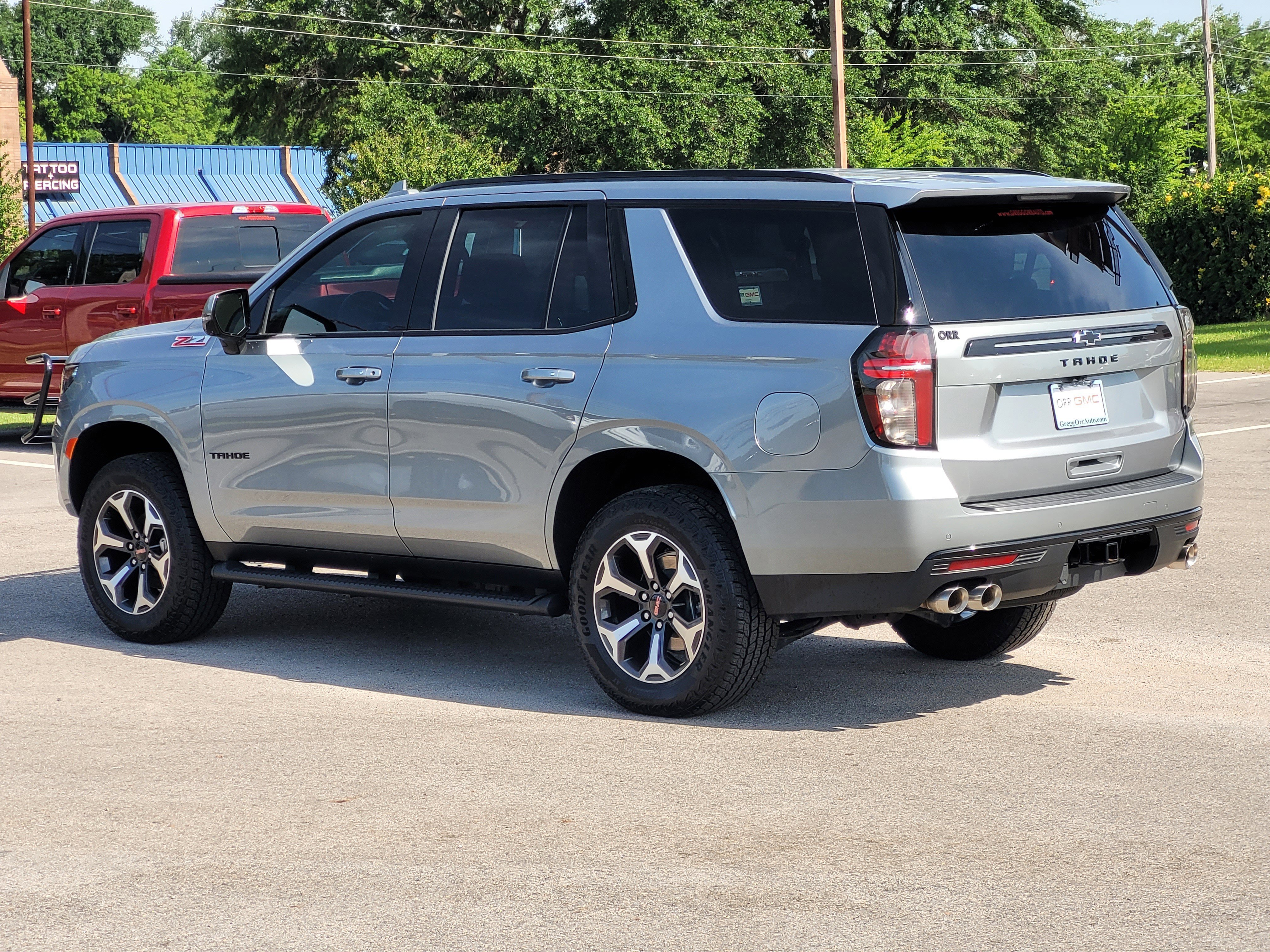 Used 2024 Chevrolet Tahoe Z71 w/ Z71 Off-Road Package AWD/4WD image 6