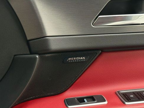 Used 2018 Jaguar XF S image 13