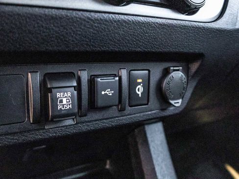 Used 2023 Toyota Tacoma TRD Off-Road image 34