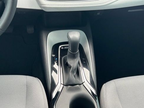 Used 2025 Toyota Corolla SE FWD image 20