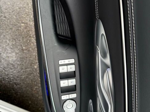 Used 2025 Genesis GV70 3.5T Sport w/ Sport Prestige Package image 19