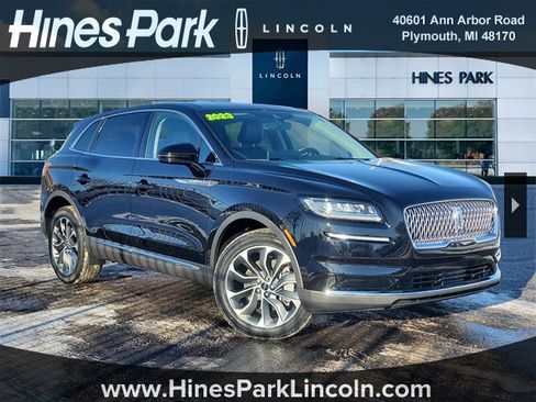 Certified 2023 Lincoln Nautilus Reserve image 1