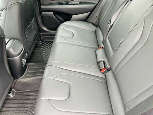 Used 2025 Hyundai Elantra Limited FWD image 70