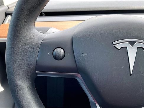 Used 2019 Tesla Model 3 Long Range image 18